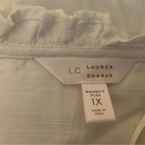 Lauren Conrad NWT 3/4 Sleeve Ivory Button Front Blouse With Ruffle Trim. Size 1X - Picture 4 of 7